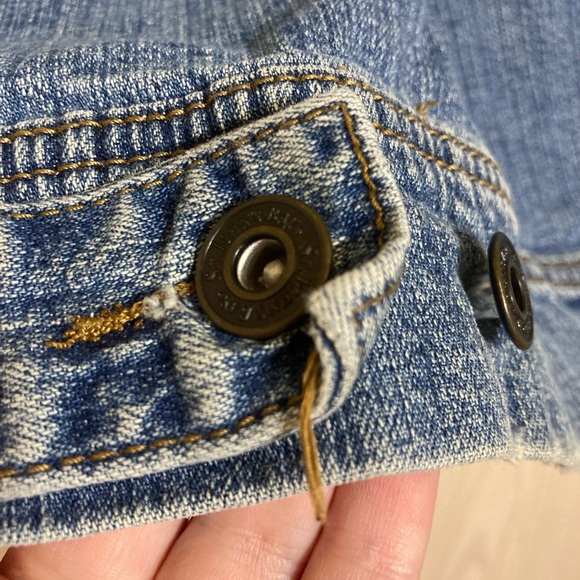 St John's Bay blue denim jacket button down in size large - Picture 8 of 15